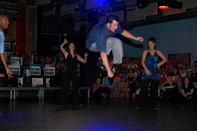 min 2005 11 12 fous swing 269